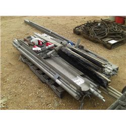 1) LOT CONCRETE FLOATS