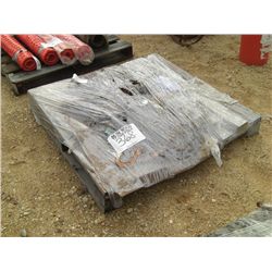 (1) LOT 2 LEG SPREADERS