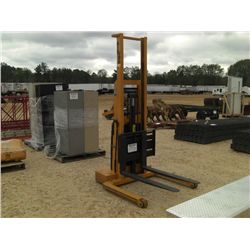 BIG JOE 2000# ELECTRIC FORKLIFT