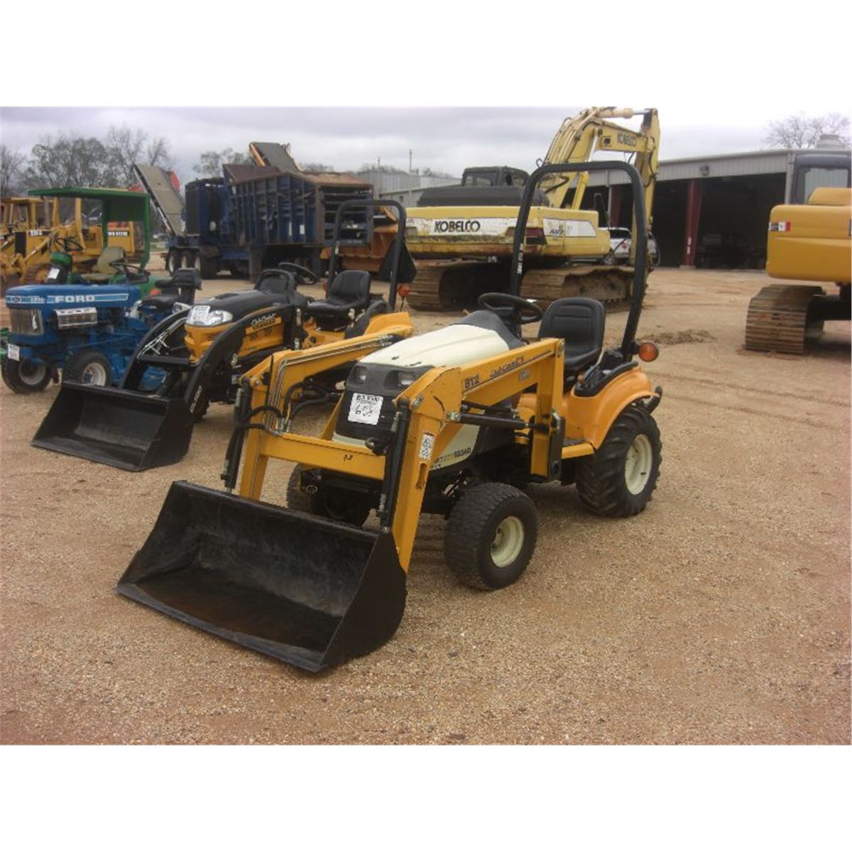 CUB CADET 5234D FARM TRACTOR
