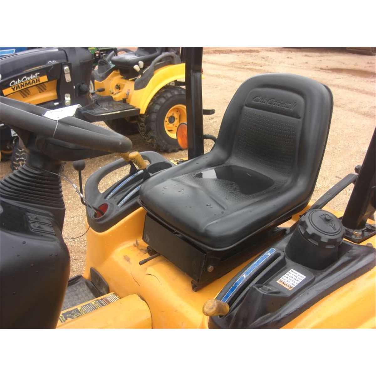 CUB CADET 5234D FARM TRACTOR
