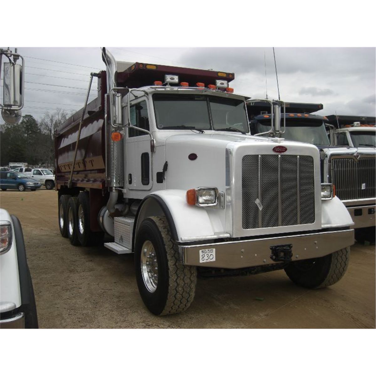 2008 PETERBILT 365 TRI AXLE DUMP
