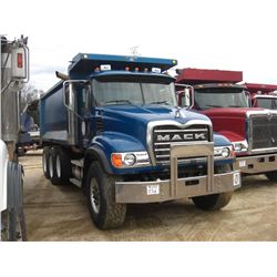 2005 MACK CV713 TRI AXLE DUMP