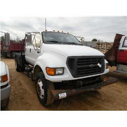 2000 FORD F650 S/A FLATBED