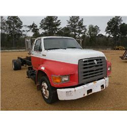 1995 FORD F700 CAB CHASSIS
