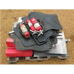 (1) LOT FENDERS AND MUD FLAPS