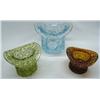 Image 2 : 3 Fenton Glass Button & Daisy Toy Hats