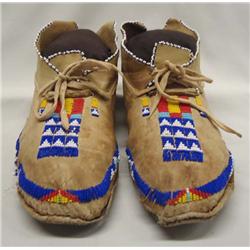 Native American Sioux Beaded Moccasins