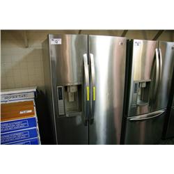 LG STAINLESS STEEL DOUBLE DOOR FRIDGE/