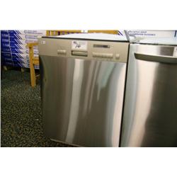 LG LDS5811ST STAINLESS STEEL DISHWASHER