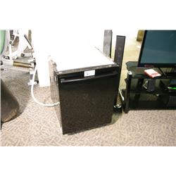 LG BLACK WITH STAINLESS STEEL INTERIOR