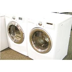 WHITE LG FRONT LOADING WASHER & DRYER SET