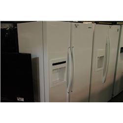 SAMSUNG WHITE DOUBLE DOOR