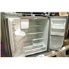 Image 3 : MAYTAG MFI2569VEM STAINLESS STEEL DOUBLE DOOR