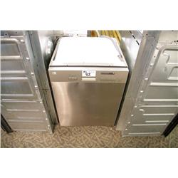 LG LDS5811ST STAINLESS STEEL DISHWASHER