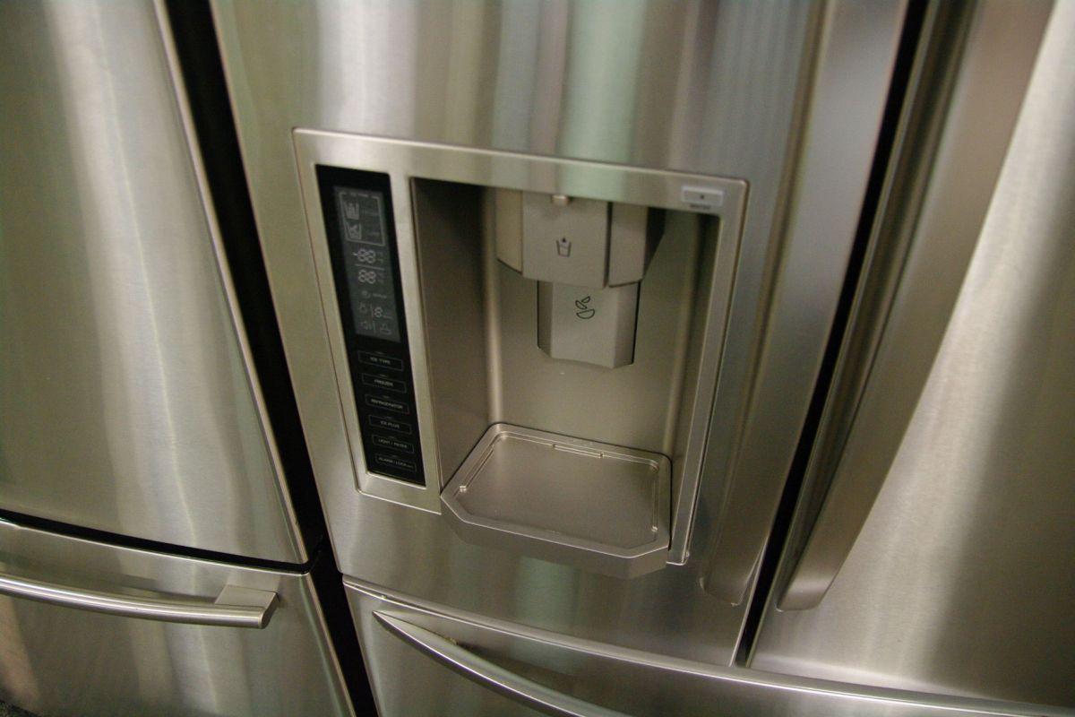 LG LFX25971ST STAINLESS STEEL DOUBLE DOOR FRIDGE lg-lfx25971st-stainless-steel-double-door-fridge
