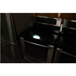 LG LFC5683WF STAINLESS STEEL CONVECTION OVEN WITH