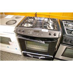 FRIGIDAIRE GALLERY SERIES CONVECTION OVEN WITH