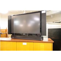 TOSHIBA 46" DLP TELEVISION WITH SIDE SPEAKERS