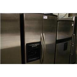 KITCHEN AIDE SUPERBA STAINLESS STEEL DOUBLE DOOR
