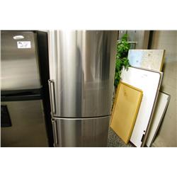 LG SLIM STAINLESS STEEL FRIDGE FREEZER