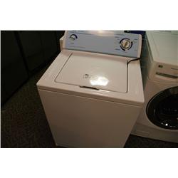 INGLIS SUPER CAPACITY WASHING MACHINE