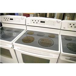 LG WHITE CONVECTION OVEN WITH 5 BURNER COOKTOP