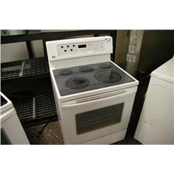LG WHITE CONVECTION OVEN WITH 5 BURNER COOKTOP