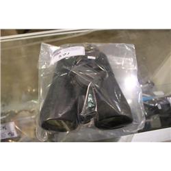 LOT OF BINOCULARS