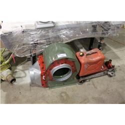 SQUIRREL FAN -   JERRY CAN & FLOOR JACK