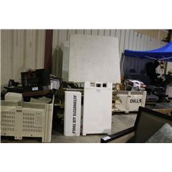 PALLET OF MOBILE DISPLAY RACKS