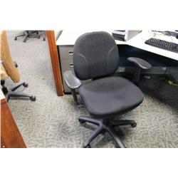 BLACK MULTI LEVER ERGONOMIC TASK CHAIR