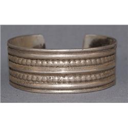NAVAJO STERLING SILVER BRACELET