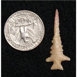 PREHISTORIC ARROW HEAD