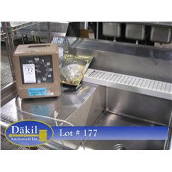 TIME CLOCK W CARD HOLDER