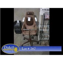HIGH CHAIRS (X4)