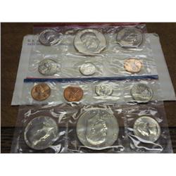 US MINT SET (UNC) P/D/S