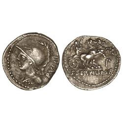 Denario. 100 a.C. SERVILIA. P. Servilius M. f. Rullus. Anv.: Cabeza de Minerva. Rev.: Victoria en bi