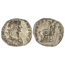 Denario. Acuñada el 119-122 d.C. ADRIANO. Anv.: IMP. CAESAR TRAIAN. HADRIANVS AVG. Busto a derecha.