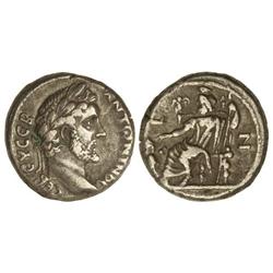Tetradracma. ANTONINO PÍO. ALEJANDRÍA. Anv.: Busto a derecha, alrededor ANTWNINOC CEB. E V CEB. Rev.