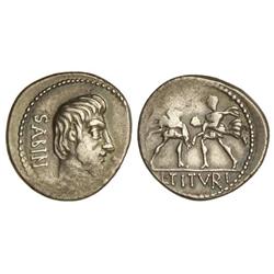 Denario. 89 a.C. TITURIA-¿1?. L. Titurius L. f. Sabinus. Rev.: Dos guerreros romanos con dos Sabinas