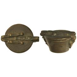 Ponderal de vasos anidados. AE. Compuesto por 4 piezas, vaso guardador de tipo alto con ornamentació