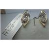 Image 2 : 14 Karat Gold and Diamond Earrings