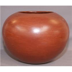 SAN JUAN/SANTA CLARA POTTERY JAR