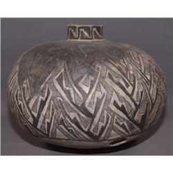 ANASAZI POTTERY OLLA
