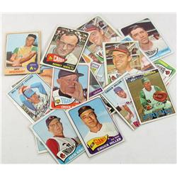 LOT OF 30 1960'S TOPPS BASEBALL CARDS - UNSEARCHED