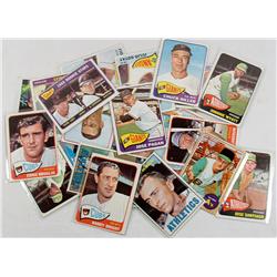 LOT OF 30 1960'S TOPPS BASEBALL CARDS - UNSEARCHED