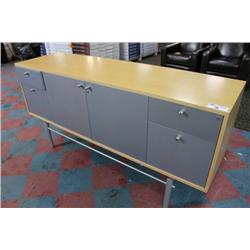 MAPLE & GREY HOSTESS STATION