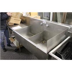 LARGE STAINLESS STEEL DOUBLE SINK