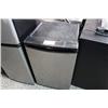 Image 1 : DANBY BAR FRIDGE
